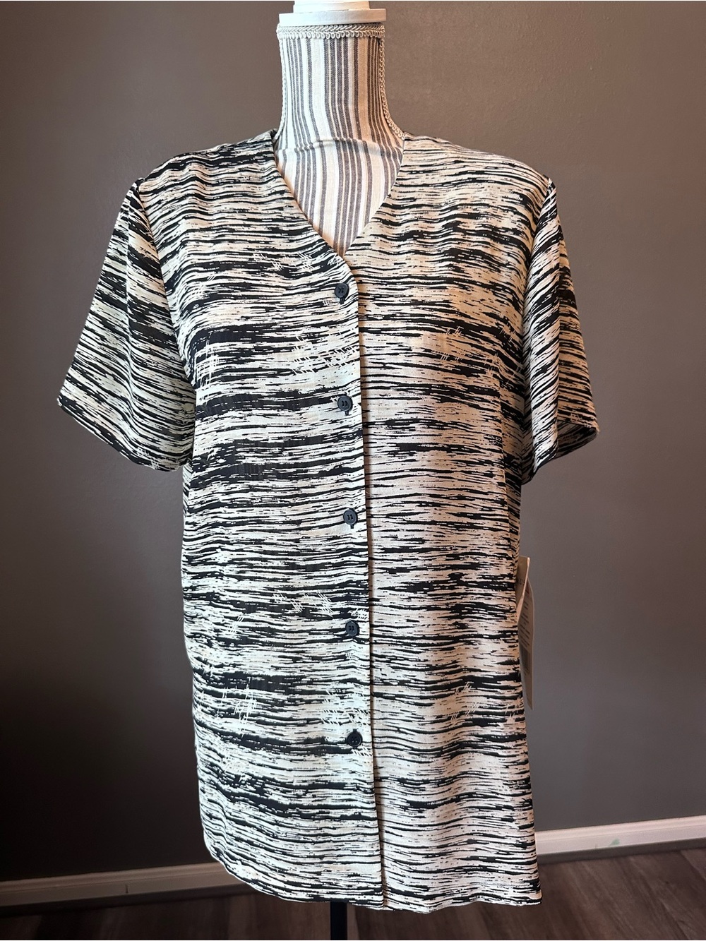 NWT Vintage 90s CHAUS Tribal Print Chiffon Blouse Size 4 - Picture 6 of 12
